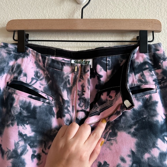 Emma Mulholland on Holiday Kokomo Tie Dye Pants - Picture 9 of 12